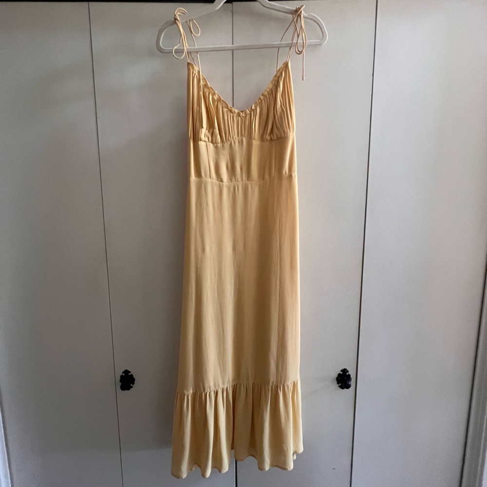 Reformation Embry dress in sunshine size 6 excellent condition like new
